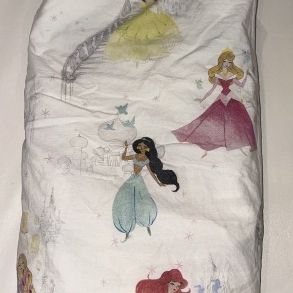 Pottery Barn Emily & Merritt Blush Crib Skirt & Sheet Set - Picture 9 of 10